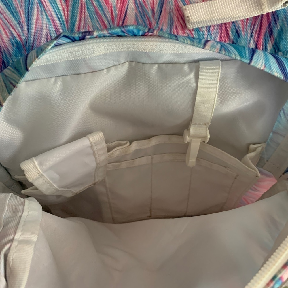 JanSport Big Student Backpack White Pink and Blue Zig Zags X Large Backpack - Picture 13 of 16